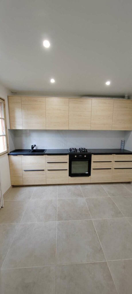 Rénovation cuisine Seine-et-Marne : transformation complète clé en main
